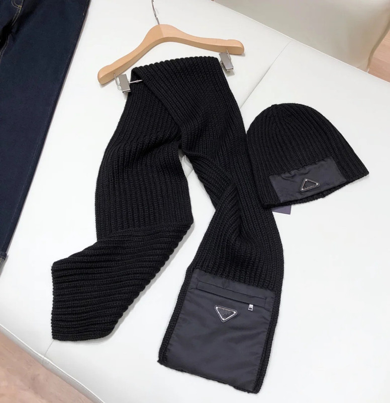 

Designer Mens Cashmere Beanie Skull Cap & Scarf Sets Luxury 2021 Winter New Warm Knitted Caps Ski Hats Fitted Unisex Lover Casual Outdoor Triangle Beanies Scarves