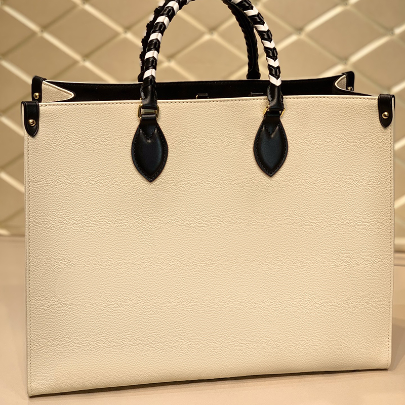 

2021 style womens designer handbags 000145 embossed grain cowhide microfiber lining zippered inner pocket for metal parts fashion bags