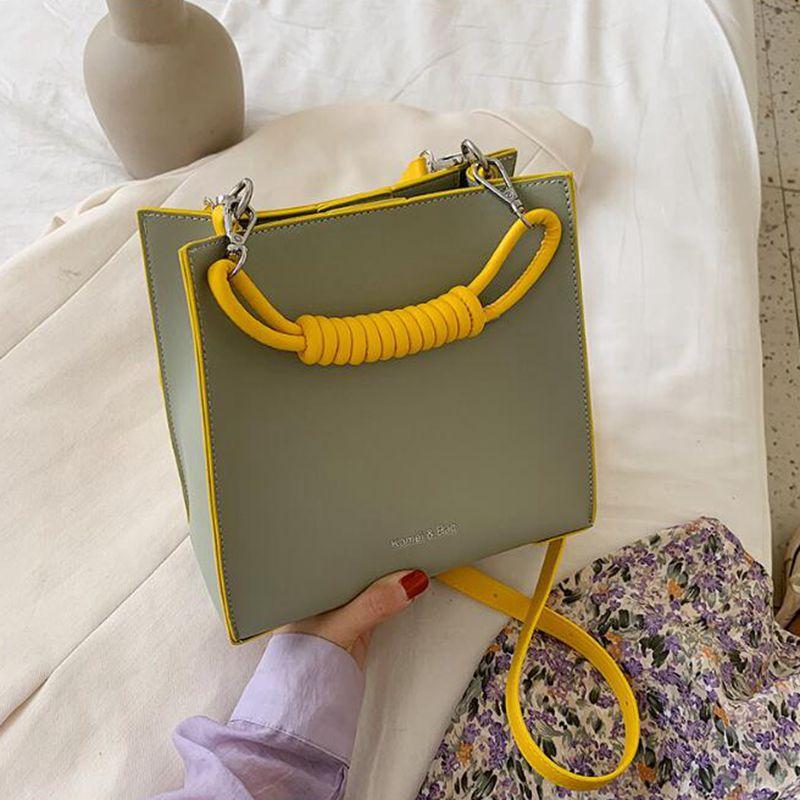 

2021 Brand Original Design Fashion Bag New Style Wild Simple Shoulder Messenger Bag Fashion Square, Black