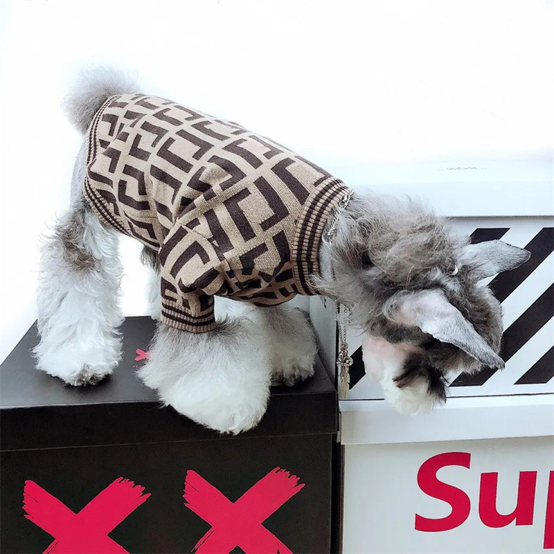 

Designer Dog Apparel Classic Letter Outdoor Pet Dogs Outfit Fashion Winter Warm Sweaters For Pets Clothes Cute Teddy Suit Small Dog Coat, Dark khaki