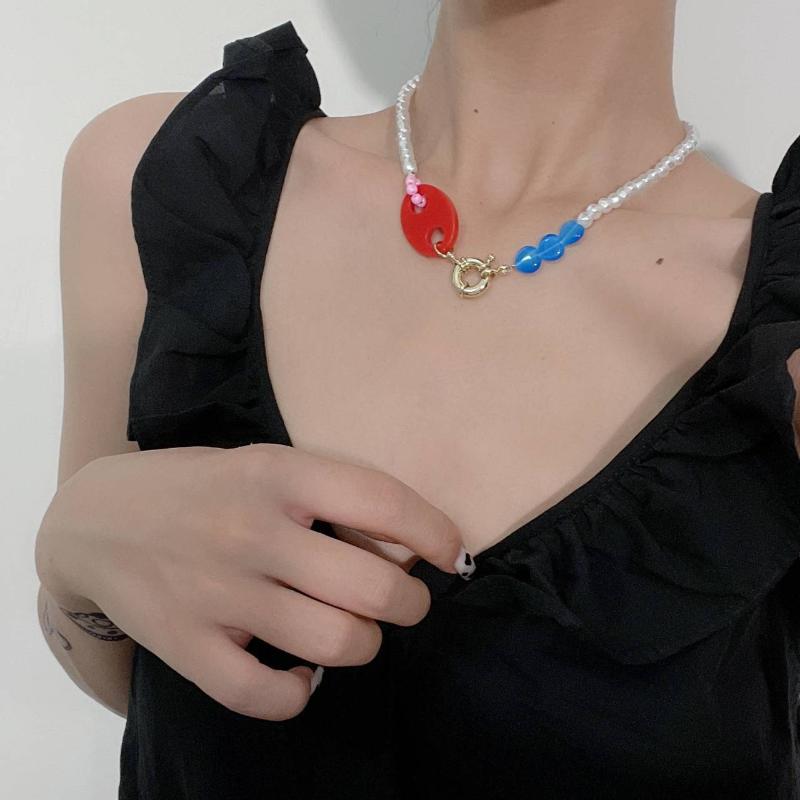 

Chokers Sweet Cool Girl Black And White Check Peach Heart Necklace With Red Jam Pig Nose Pearl