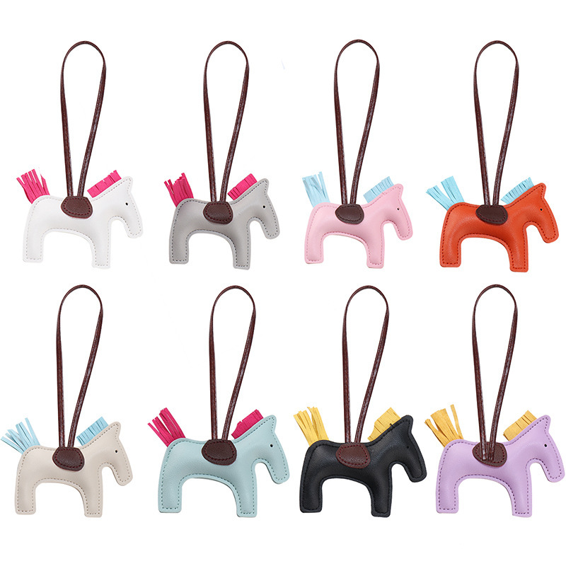 

Fashion Jewelry Famous Luxury Handmade PU Leather Horse Keychain Animal Key Chain Women Bag Charm Pendant Accessories