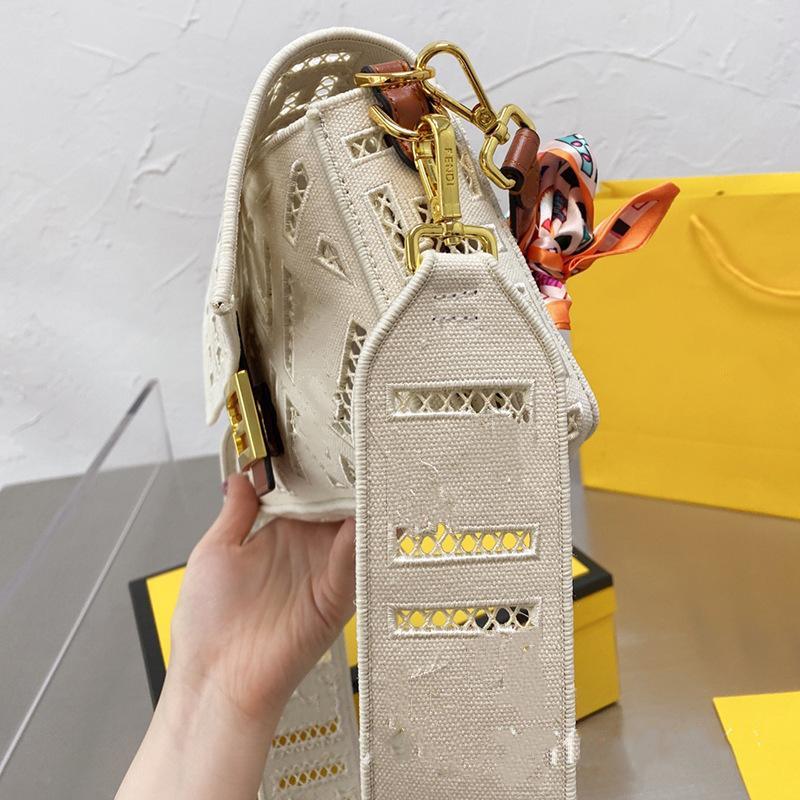 

Original high version gift box bag French stick street style jacquard embroidery women Single Shoulder Messenger, Packing box