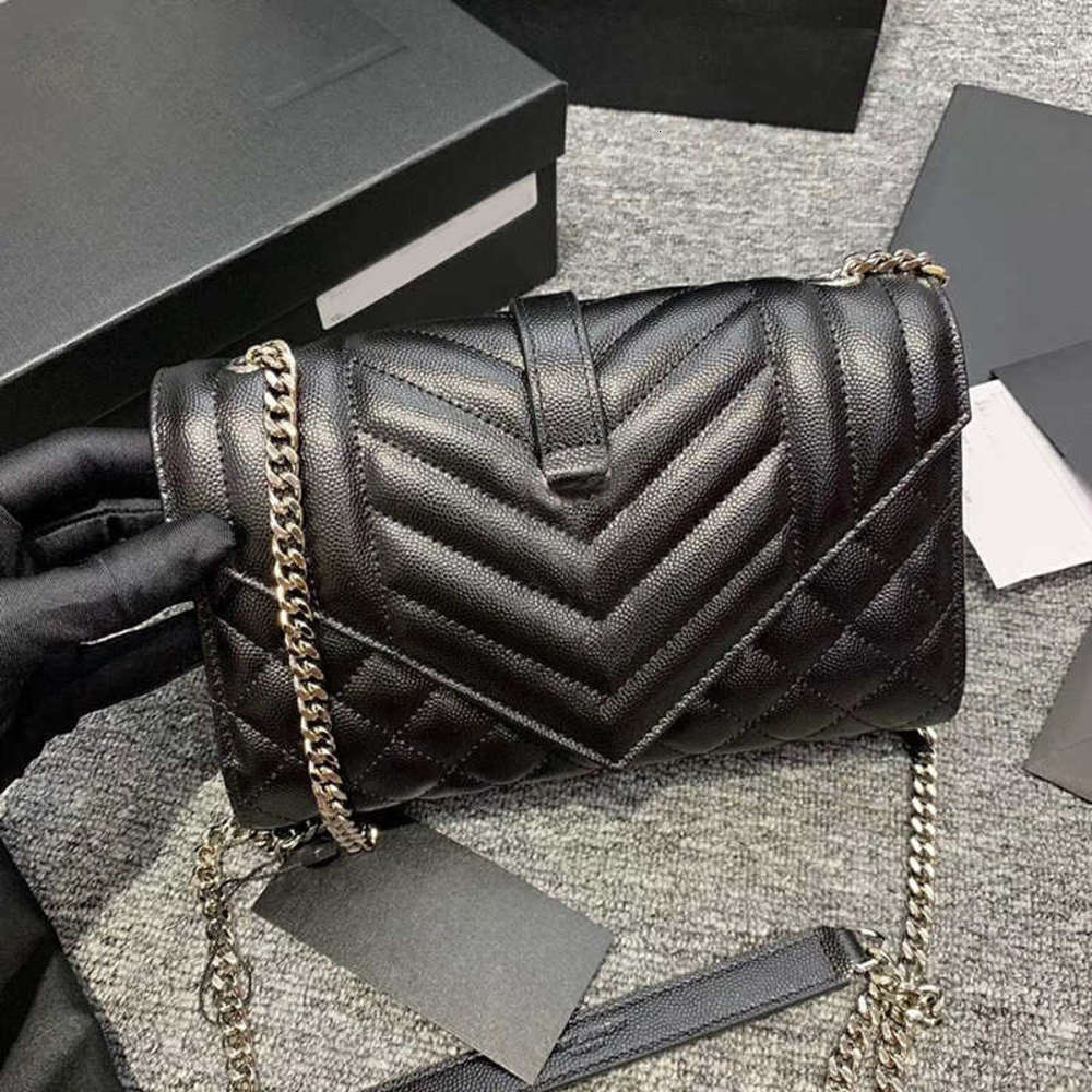 

7A+Fashion 2021 new style women bags Beautiful V lines with Ringer's caviar lines 526286 The atmosphere of fashion Very practical atmospherefashionbags