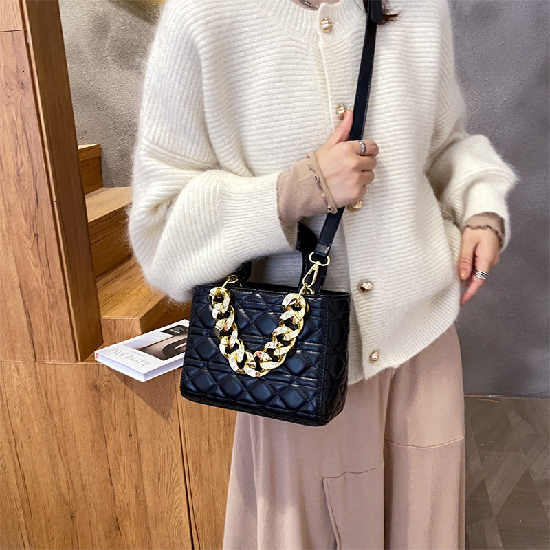 NOUVEAU 2021 Automne et hiver Diana Chaîne de la chaîne portable One épaule coréenne sac diagonale