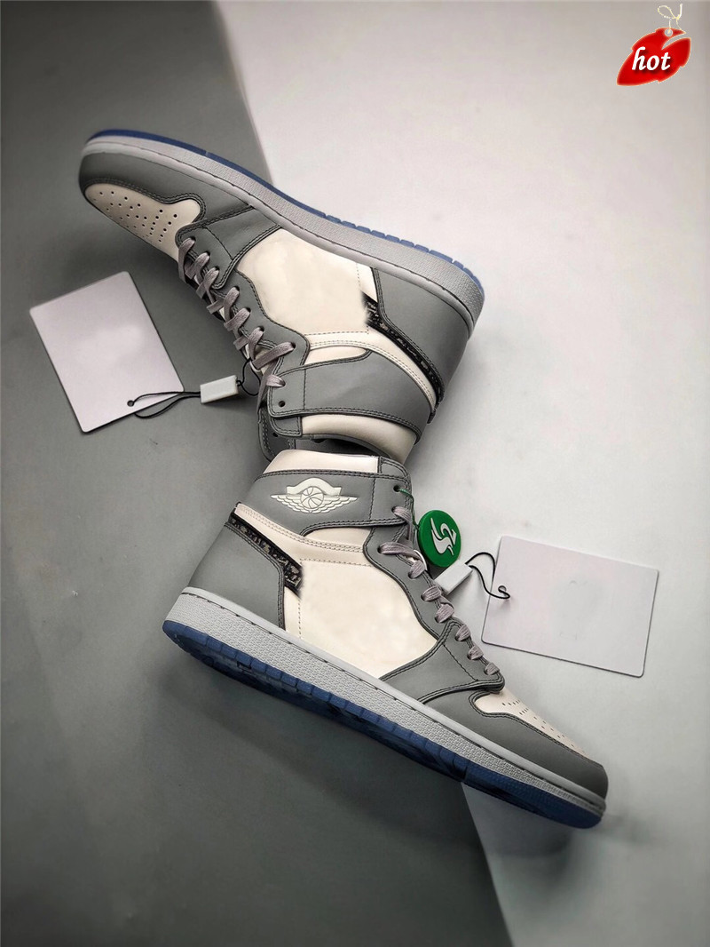 

Hottest Authentic 1 High OG Low Outdoor Shoes Man Woman 1S Wolf Grey Sail Photon Dust White With Original Bag CN8607-002, Bubble wrap packaging