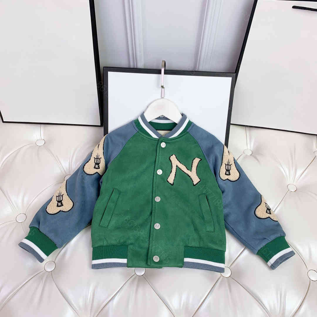 

2021ss fashion designer clothes kids thin fleece jacket coat logo brand cciggu hoodie coats girls boys winter high-quality V-neck trench coat wholesale baby clothes