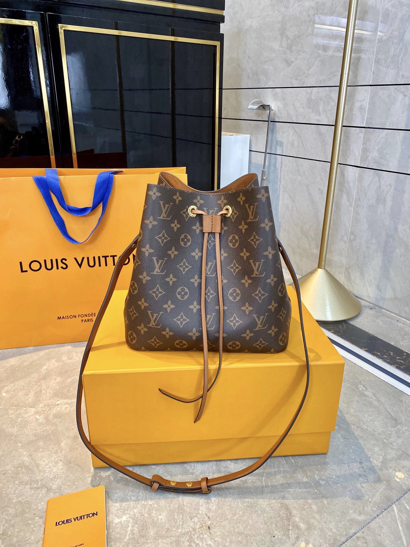 

LB9 Designer LV LOUIS VUTTON bag Luxury string Neonoe bucket real leather purse women with Pouch shoulder bag