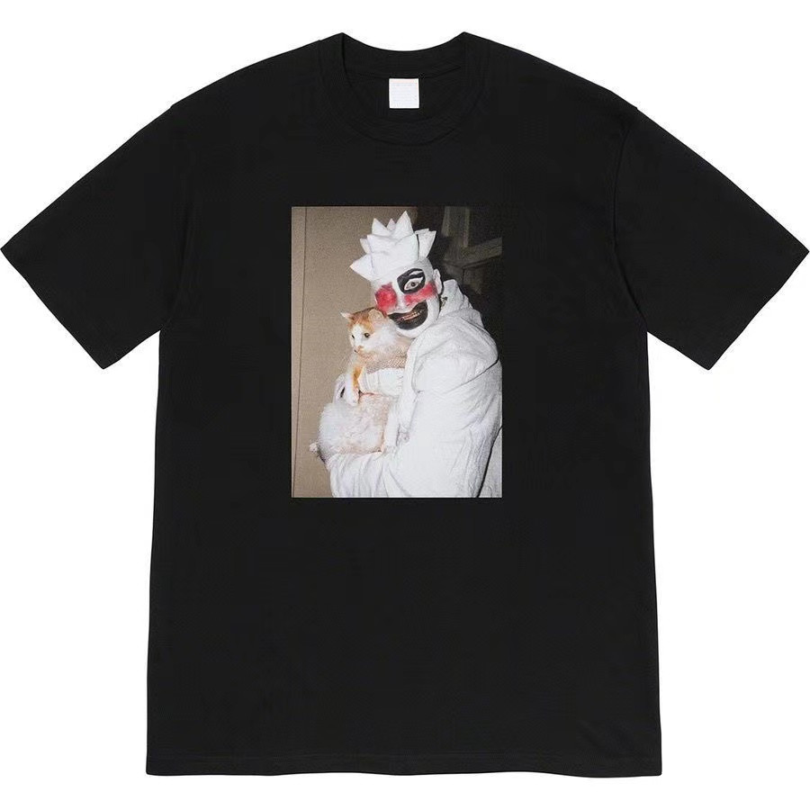 

[High-quality streetwear] Sup SS20 Leigh Bowery Tee artist joint clown hug kitten pattern short sleeves, Black