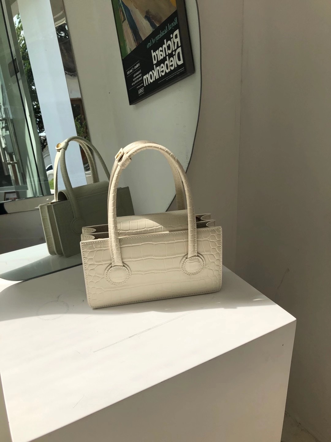 

Korean Style Dongdaemun Crocodile Pattern Cowhide File Holder Portable Tote, White