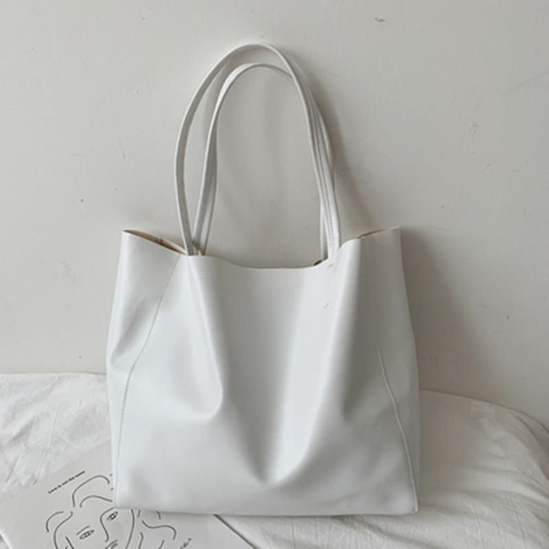 

2021 new high-quality large-capacity tote bag fashion, one-shouldered bag Cc, Black