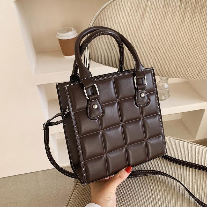 

Fashion Lattice Pattern Crossbody Bags PU Leather Solid Color Simple Messenger Bag Lattice Travel Small Handbags for Women 2021, Red