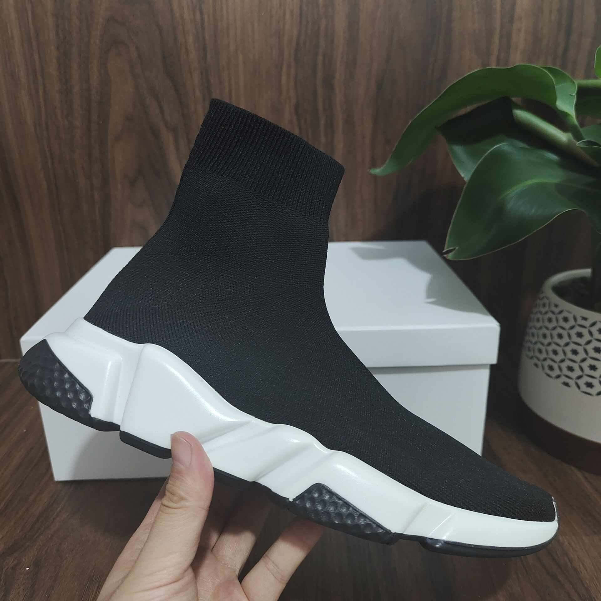 

2021 Socks Shoe Tennis Race Runners Triple Black White Grey Flat Casual Shoes Men Women Fashion Chaussures Sport Trainers Scarpe Sneakers, Color-p