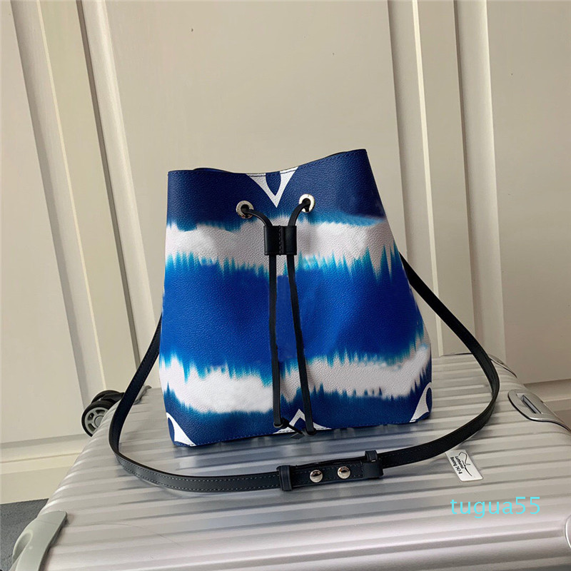 

Designer Luxury bucket bag Purses Pen Holder Box Bag Women Classic Style Genuine Leather Shoulder Bags, Blue #m45124