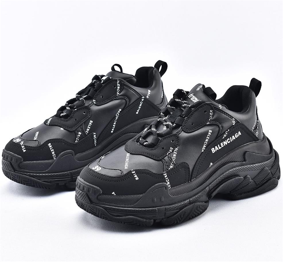

17FW Triple S Retro Sneaker Mens Fashion Vintage Kanye West 030101 Old Grandpa Trainers Design Mens Womens Casual Shoes