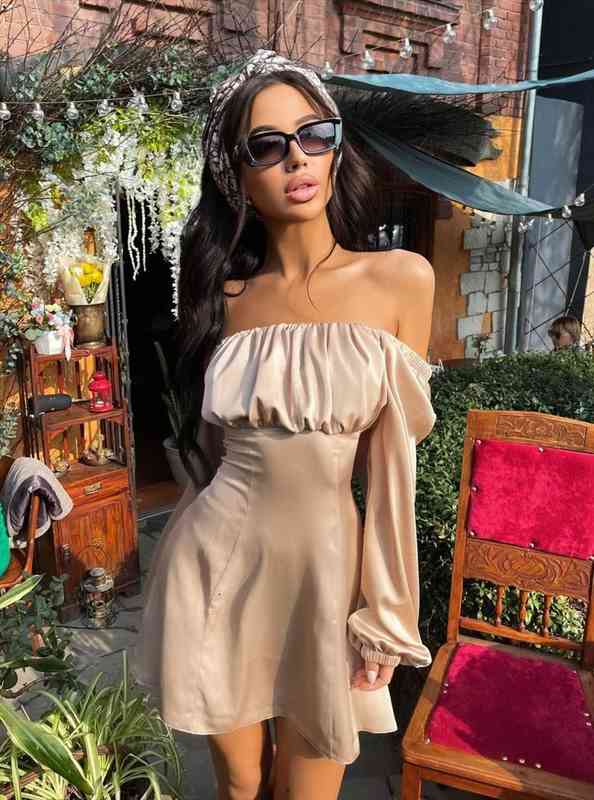 

Women Sexy Lantern Sleeve A-line Satin Mini Dress Square Collar Khahi High Streert Casual Mini Dress Autumn Women, Black;gray