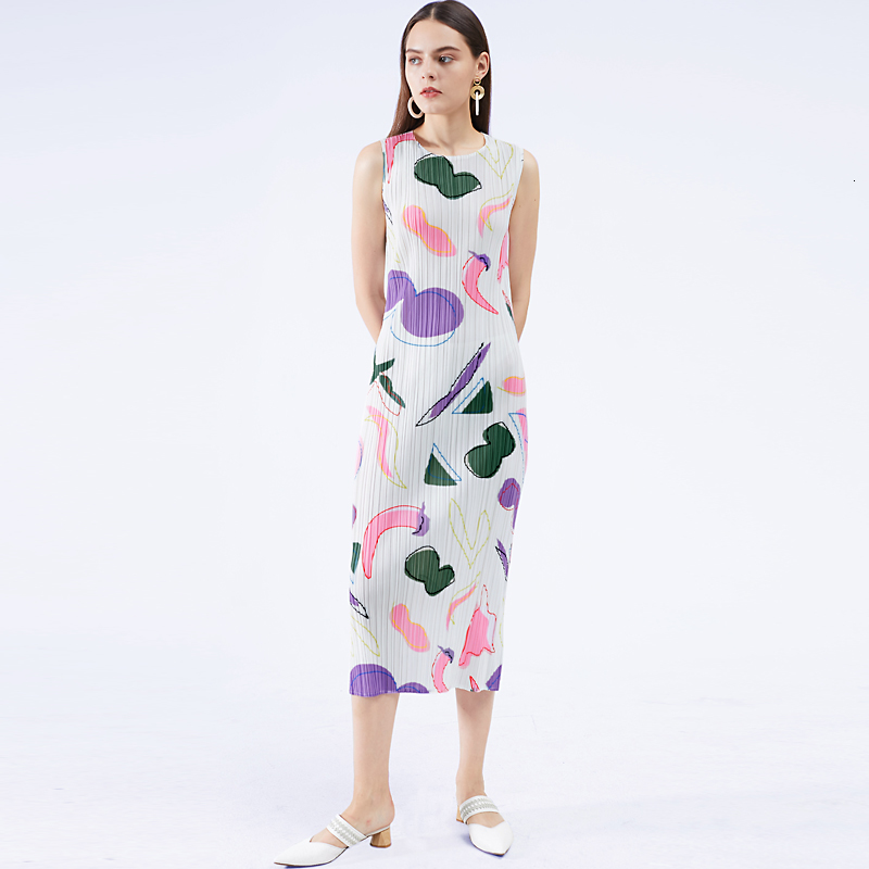 

2021 New Pleated Summer Clothes for Women Korean Style Plus Size Elastic Sleeveless Printed Long Jcoz, White