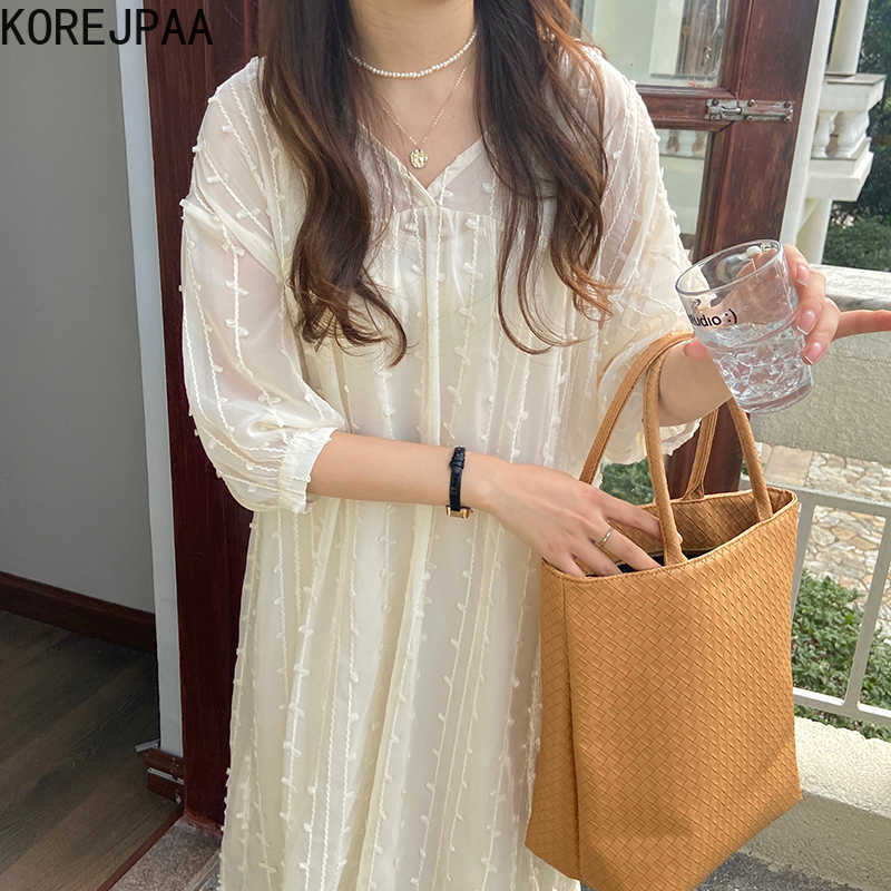 

Korejpaa Women Dress Summer Fairy Temperature Soft V-Neck Three-Dimensional Tassel Design Loose Micro-Transparent Vestidos 210526, Apricot