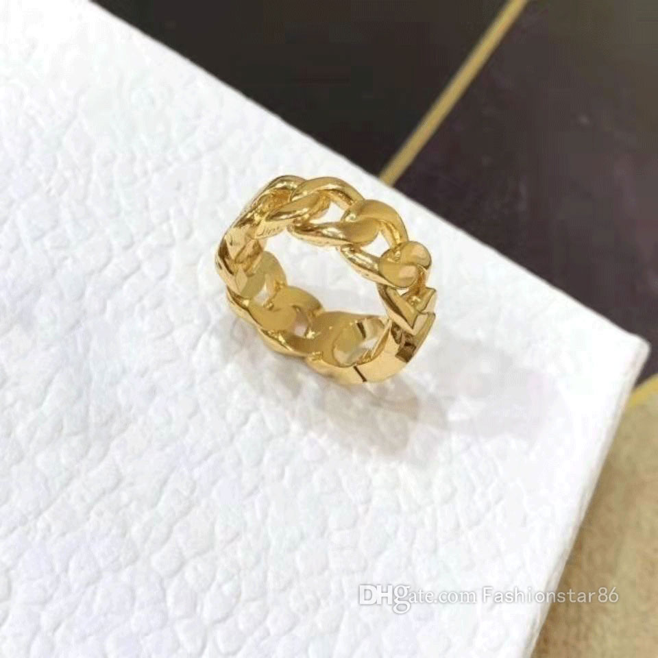 

Designer Rings for Women Fashion Golden Letter Ring Love Party Wedding Couple Gift Engagement Jewelry Belt Box