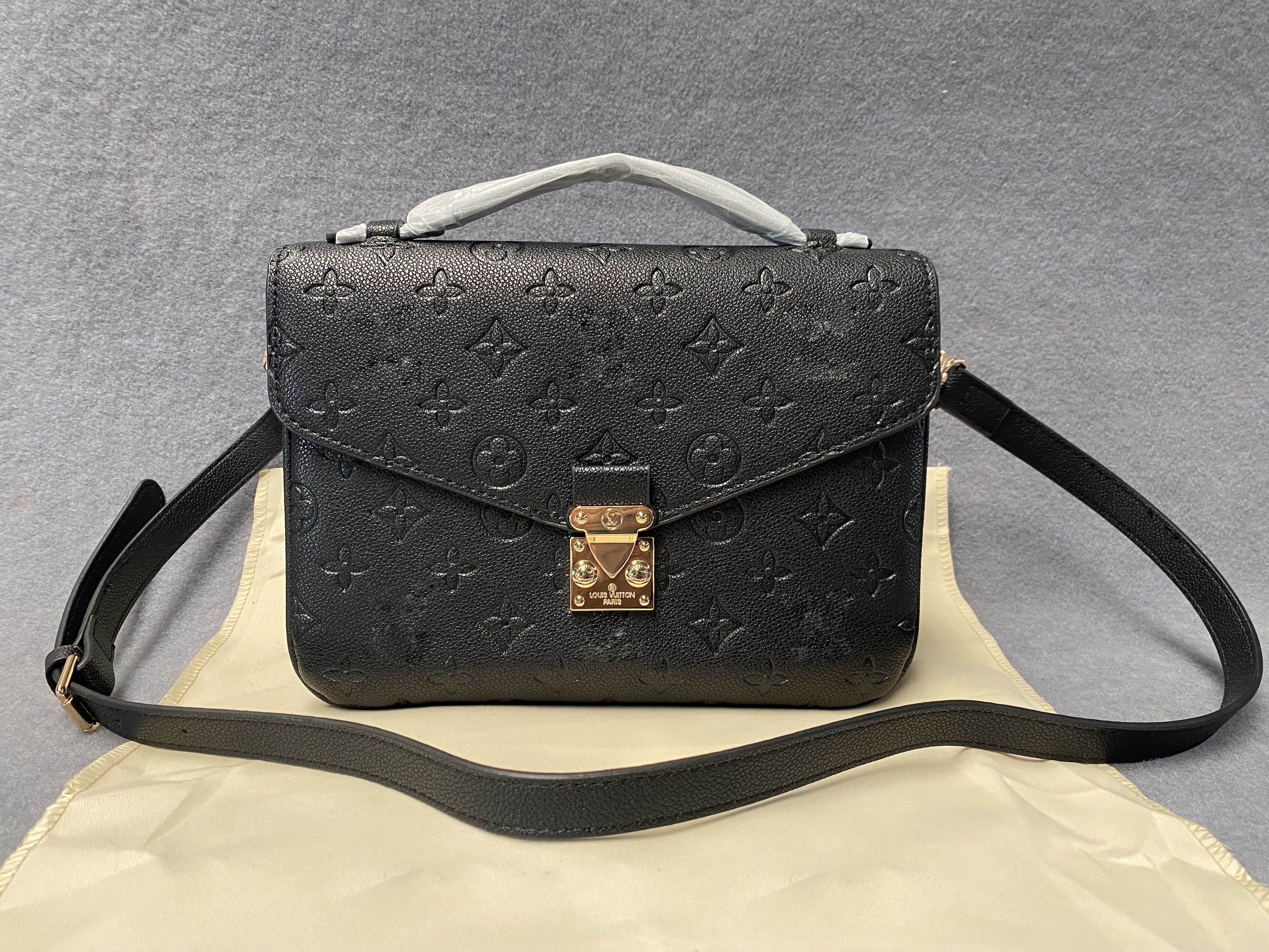 

LVLOUISVITTON VUTTON Women Top quality Messenger Bag Shoulder Women fashion chain bag fashion real leathe shoulder bag cros