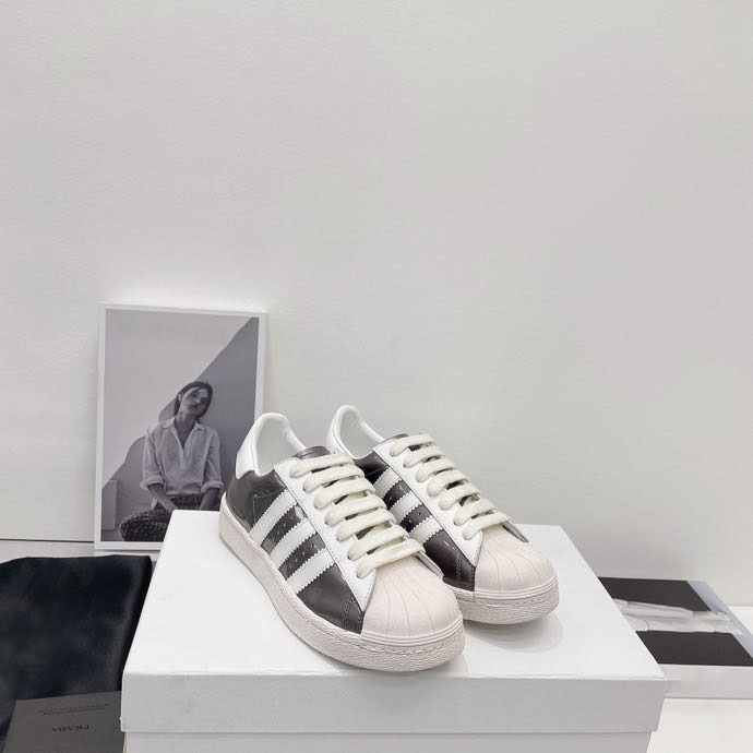 

2021 Top quality Classic women's casual shoes fashion black white platform superstars men women shoe, Customize