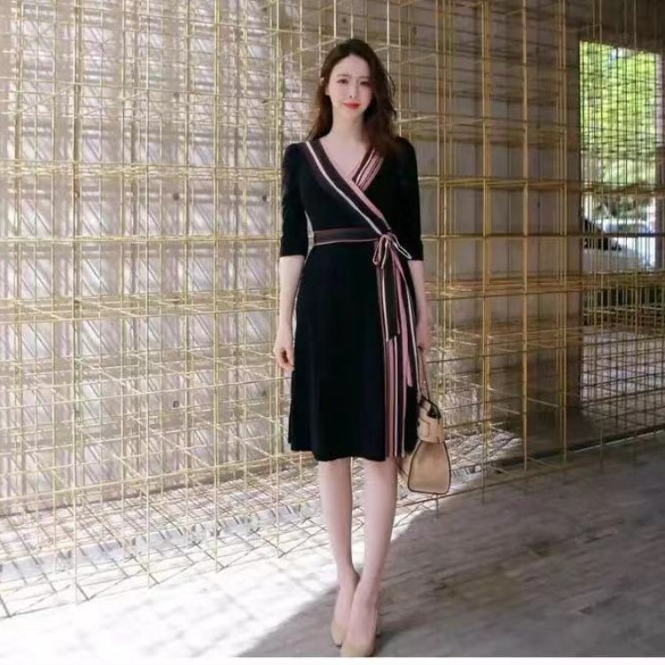 

dress 2021 summer d family's same korean wrapped body skirt, black color stripe chest belt, 3 / 4 sleeve a-line , female, White;black