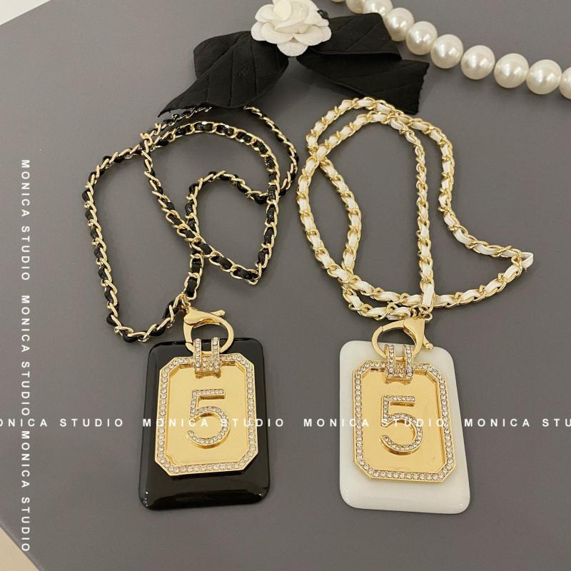 

Pendant Necklaces Ladies Girls 5 Charm Sweater Chain Crystal Work Necklace Fashion Jewelry Gift Drop Shopping