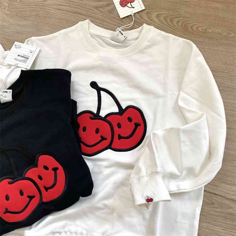 

Korean designer ki * sh autumn 2021 new smiling face flocking embroidery big cherry round neck women's sweater, White
