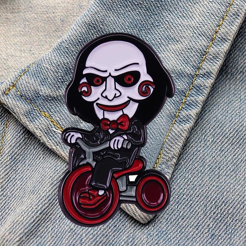 

Pins, Brooches DZ1012 90s Horror Collection Movie Enamel Pin Badge Bag Clothes Lapel Women Men Jewelry Gift