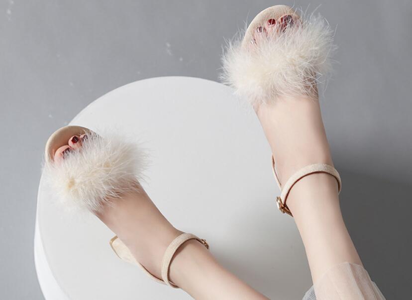 

2021 Summer slippers female small fresh hair ball high heel sandals, Beige