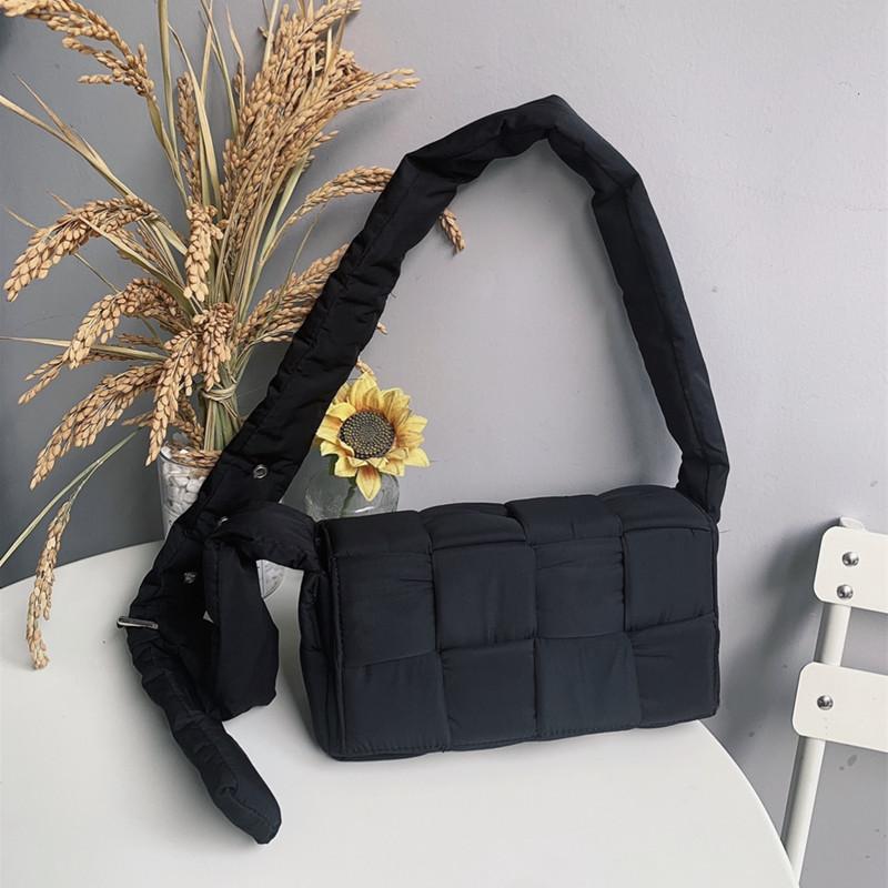 

Shoulder Bags Knitting Nylon Padded Bag Stitching Woven Messenger Designer Women Crossbody Cotton Handbag, Black