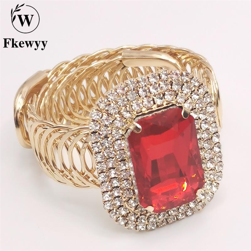 

Bangle Fkewyy Luxury Bracelets For Women Gothic Accessories Designer Jewelry Red Gem Adjustable Bracelet Rhinestone Punk