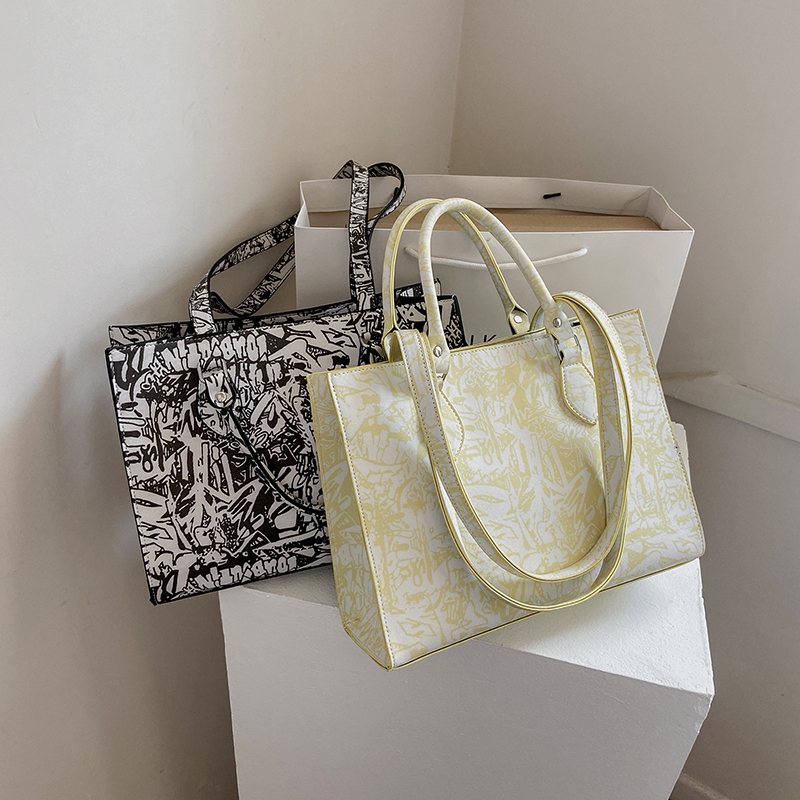 

Shopping Handbags Printing High Capacity Big Shopper Shoulder Bags for Women 2021 Designer Trends Casual Totes, Black