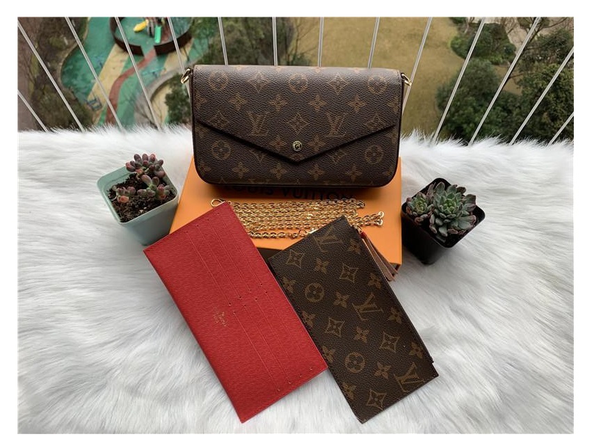 

LOUIS VITTON LV 2021 Hot Sale Fashion Mini Shoulder Bags Women Chain Crossbody Bag Letter Leather Wallet Handbags