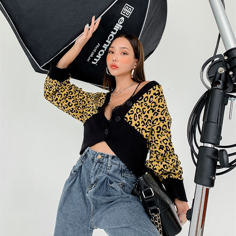 

2021 Knitted Leopard Cardigans Single Bleasted Short Tops Women Autumn V-neck Long Sleeve Warm Cotton Sweater Coats Kne5, Khaki