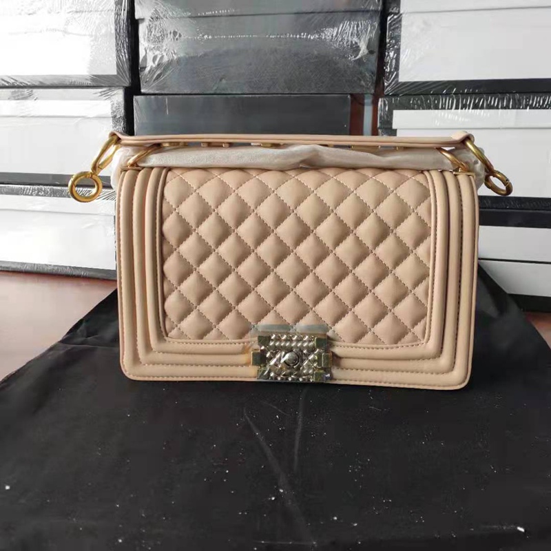 

20SS High Quality Genuine Leather Womens Bags Luxurys Designers Boy Series Shoulder Messenger Bag Large Letters 225587