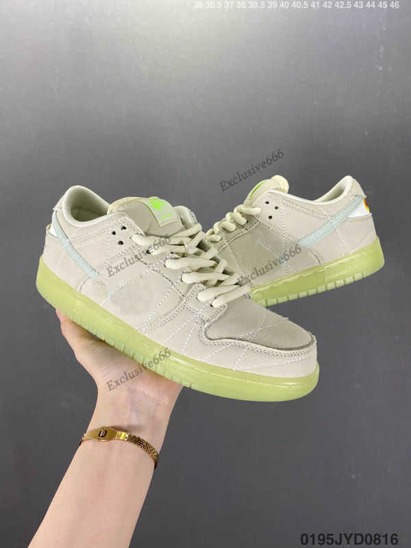 

With Box 2021 Top SB Dunks Low Mummy Skateboard Shoes Men Women Creamy-White 3M Luminous Tears Skate Board Sneakers size 36-45