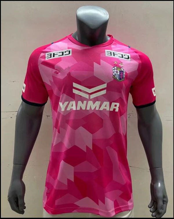 

2022 Japon J1 League Vissel Soccer Jersey David Villa A.iniesta Chemises de football Podolski Samper Uniforme 20 21 Osaka Football Shirts, Black