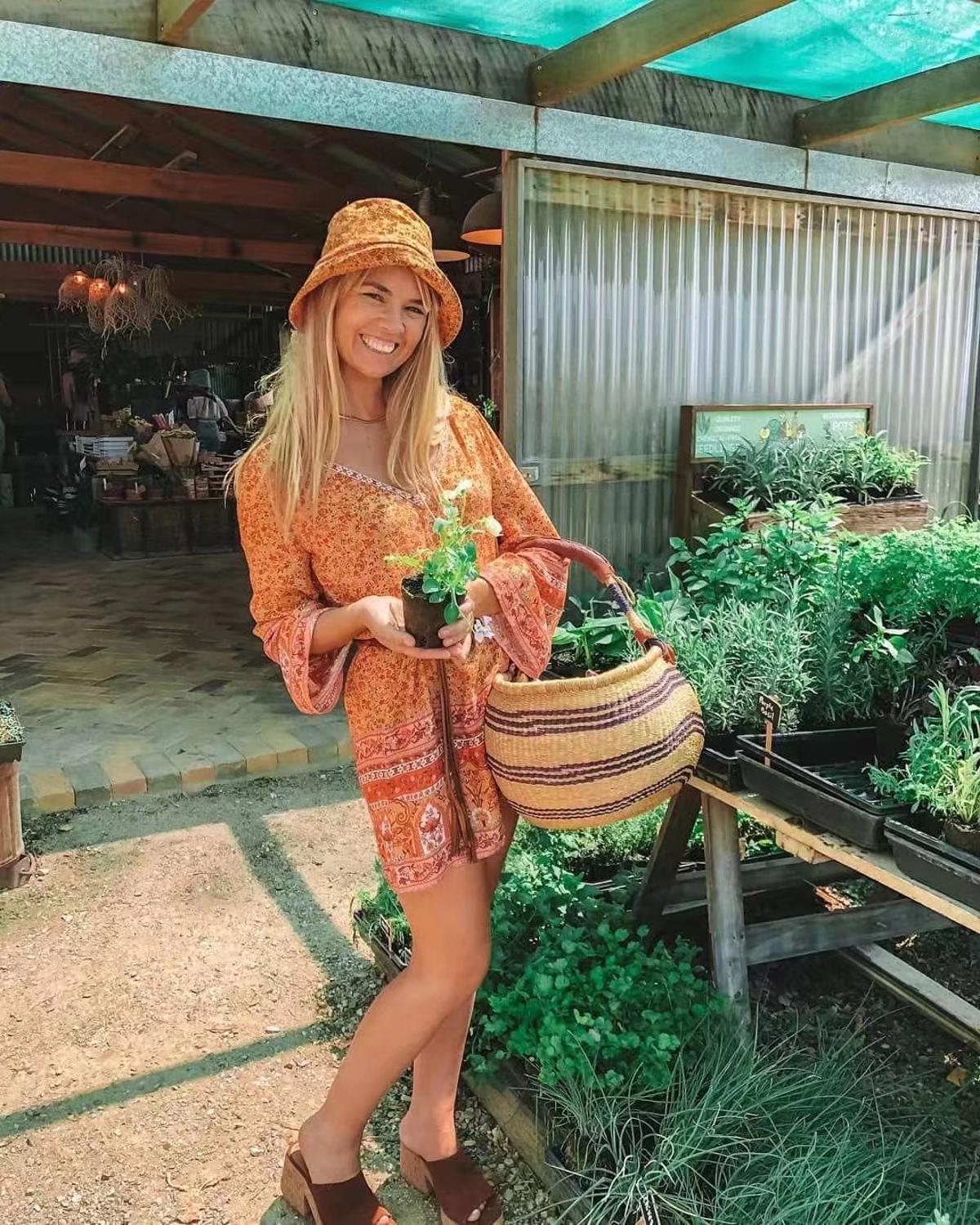 

2021 Bohemian Women V neck Location Flower Print Dress Summer Girls Holiday Flare Long Sleeve Loose Mini Short Dresses Orange, Red