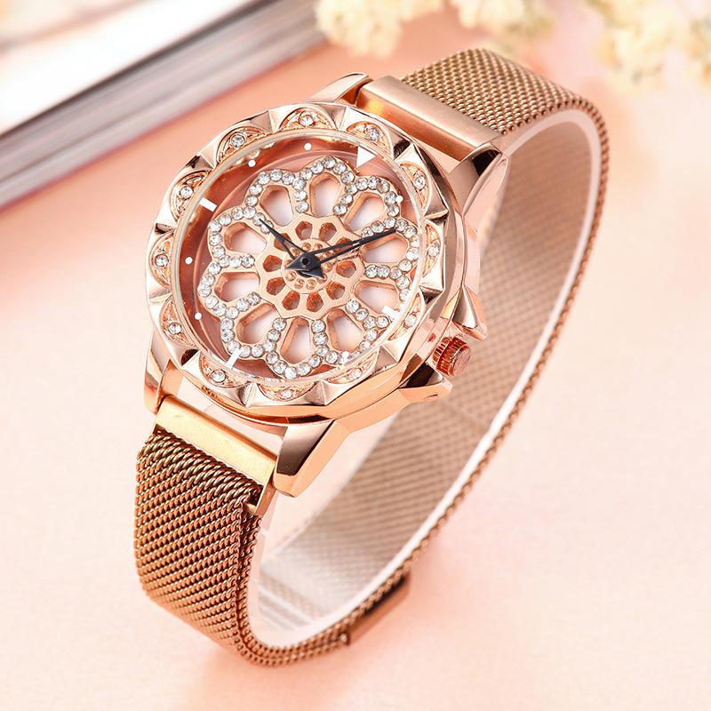 

Wristwatches 2021 Douyin Explosion Model Net Red Fashion Suction Iron Lady Watch Comes Exquisite Waterproof Mesh Belt, Gold