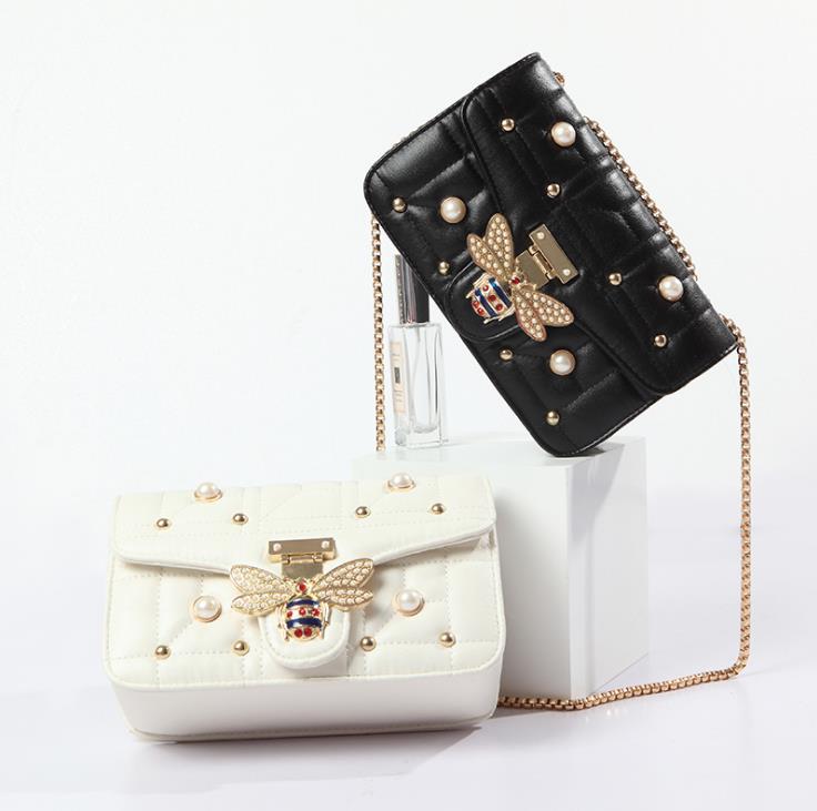 

PU Messenger Bag Women European And American Spring/Summer Simple Versatile One-Shoulder Bee Pearl Bags, Black