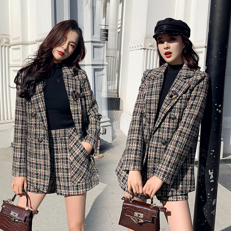 

2021 New Autumn and winter fashion small fragrant tweed jacket + high waist shorts two-piece suit KR8R, 2-piece set
