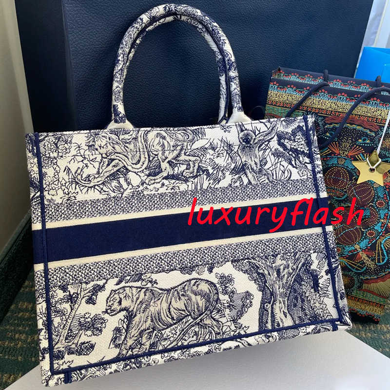 

1:1 BOOK TOTE 2021 Women Luxurys Designers Lady Bag Embroidery Tiger Pattern Large Capacity Shopping Bags Handbag Double-sided High Quality
