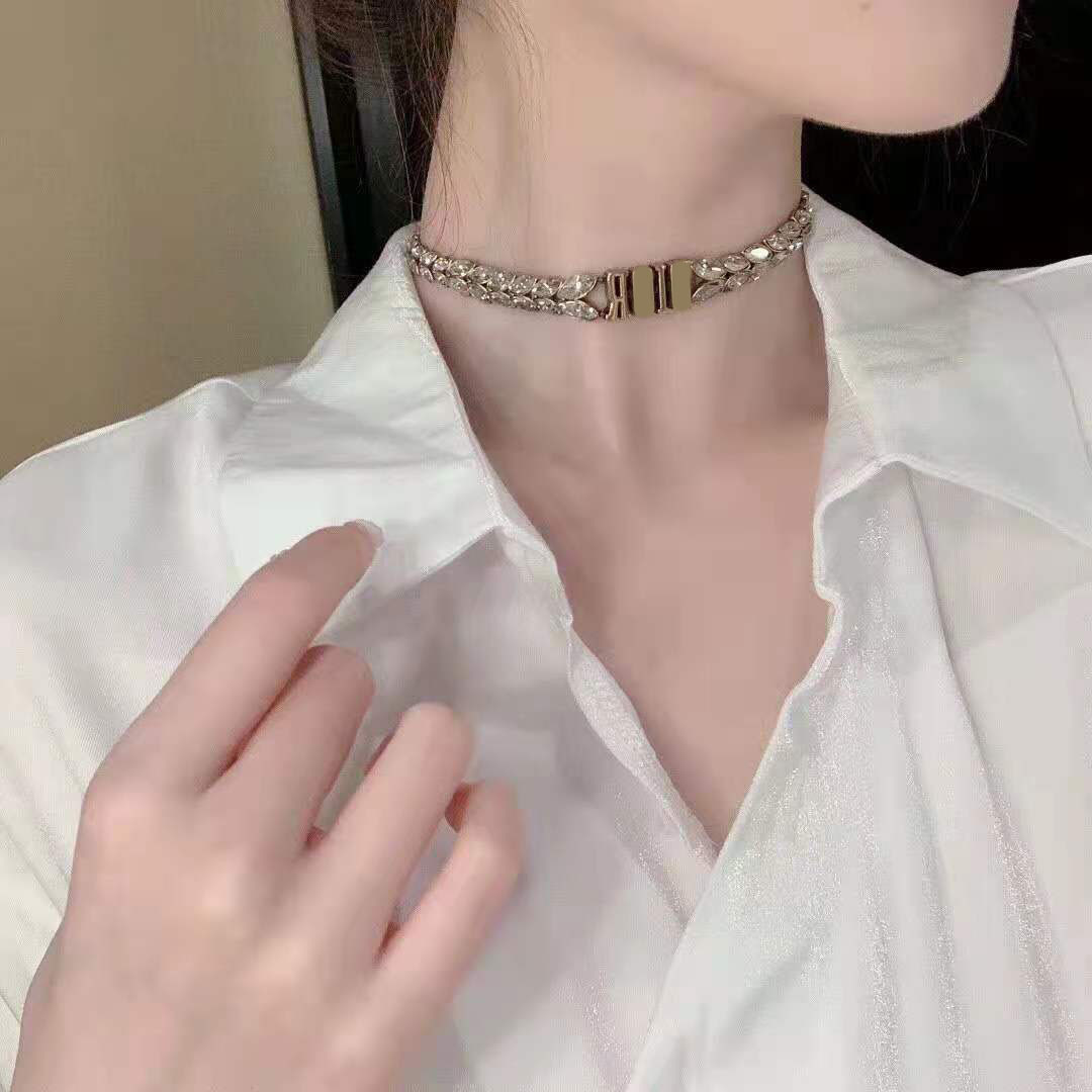 

d Home / Dijia 2021 New Fashion Wheat Ear Bracelet Letter Horse Eye Diamond Bracelet Necklace Female