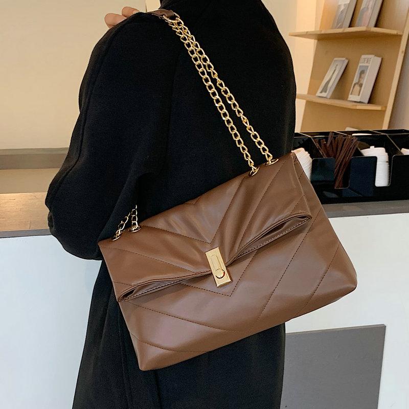 

2021 Fashion golden chains female shoulder bags designer handbags luxury soft pu leather crossbody messenger bag