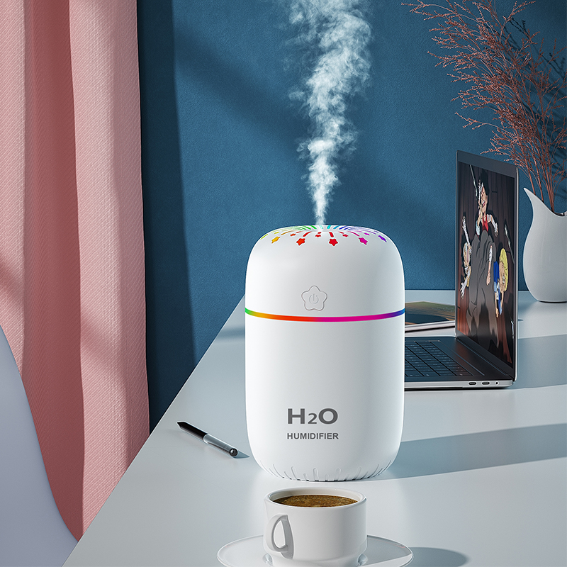 

Humidifier diffuser two-stage spray USB, 300 ML water tank for 6 hours spray, 7 Color Lights, mute, can add essential oils, home and car use, pour no leak