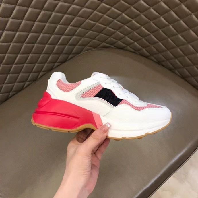 

Rhyton Casual Shoes Dad Sneaker Paris Fashion Designer Men and Women Shoe Platform Sports Strawberry Wave Mouth Tiger Web Print 34-45 r611