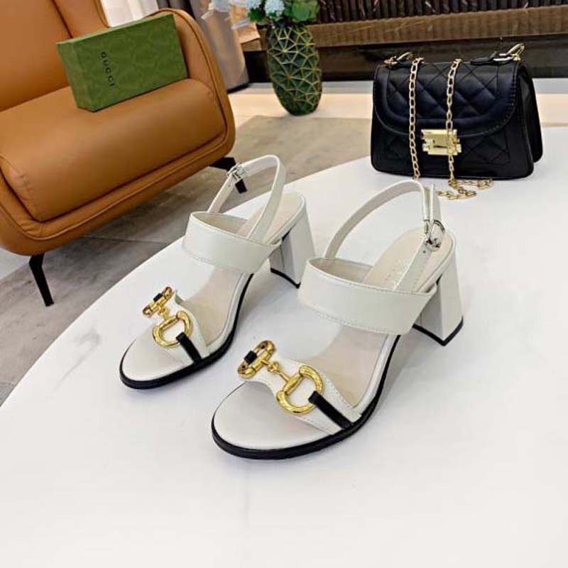 

Classics Women heels shoes Designer Slides Sandals fashion Beach Thick bottom slippers Alphabet lady Leather High heel shoe slide By home011 20, Box