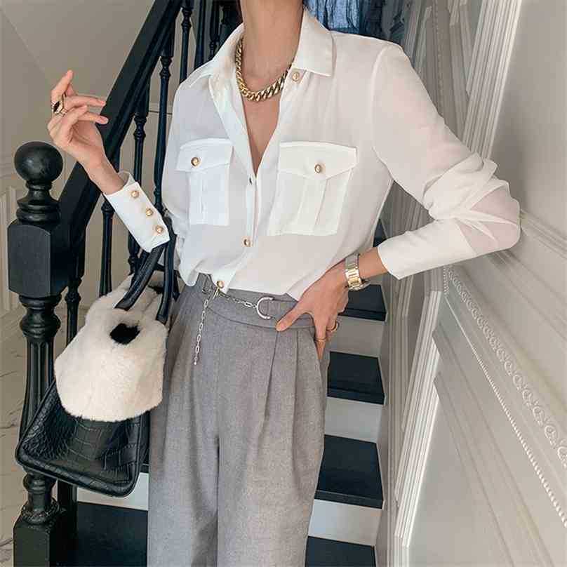 

Women Streetwear White Blouse Fashion Long Sleeve Lapel Gold Button Shirts Spring Autumn Single Breasted Korean Tops 210525