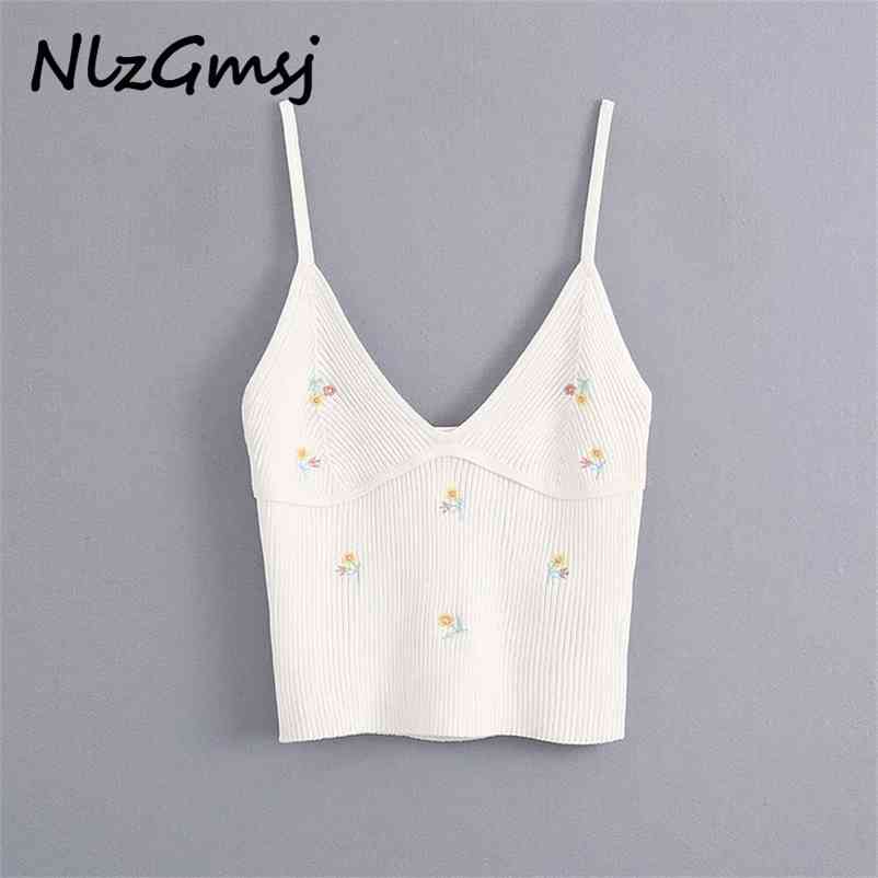 

Sweet Fashion Floral Embroidery Cropped Knitted Blouses Vintage Backless Thin Straps Female Shirts Chic Tops 210628, White
